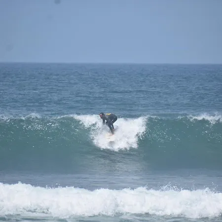 Surf Yoga إيريسييرا