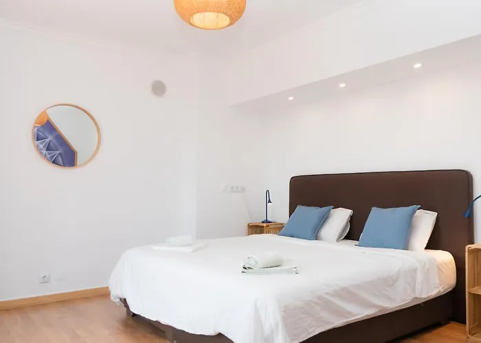 Surf Yoga Bed & Breakfast *